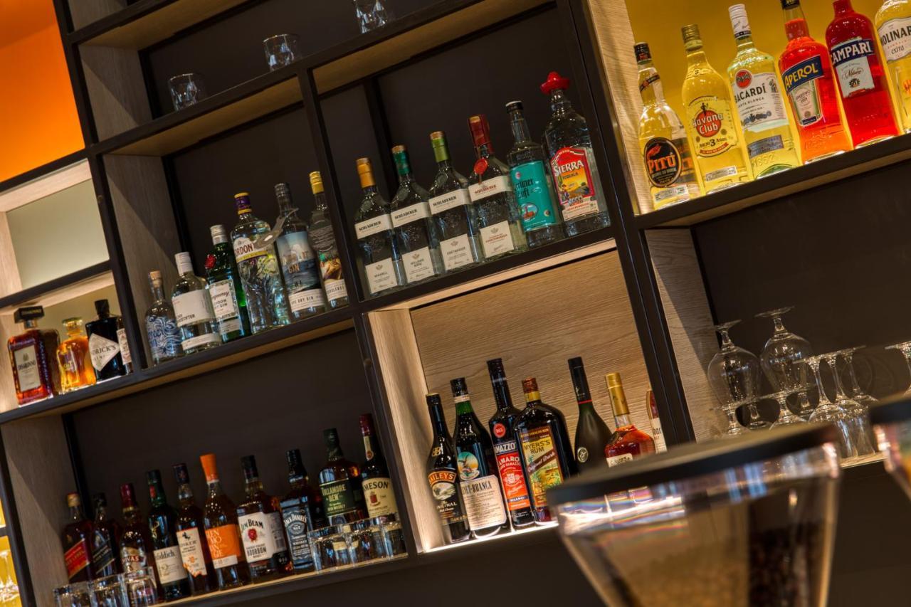 Intercityhotel Berlin Airport Ber Terminal 1 & 2 Schönefeld Eksteriør bilde Italian aperitivo