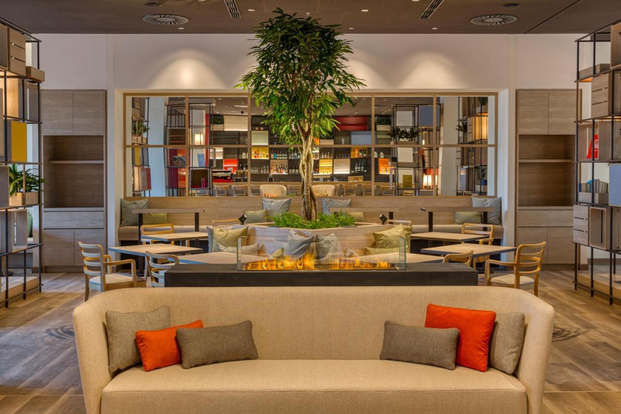 Intercityhotel Berlin Airport Ber Terminal 1 & 2 Schönefeld Eksteriør bilde Interior of the hotel
