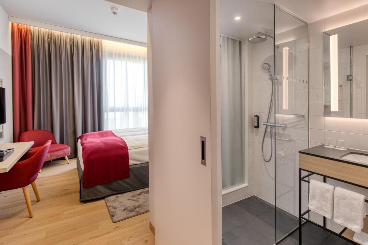 Intercityhotel Berlin Airport Ber Terminal 1 & 2 Schönefeld Eksteriør bilde Room interior