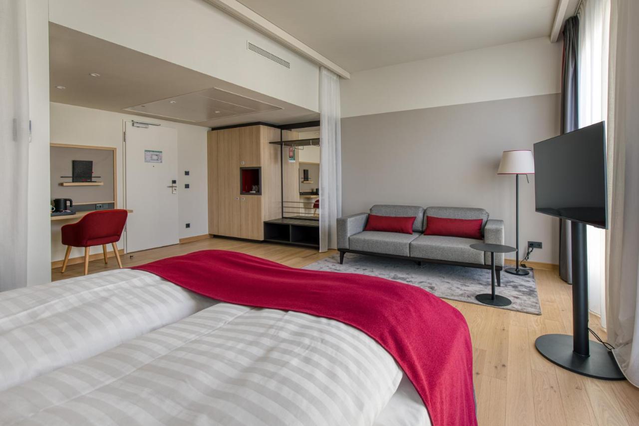 Intercityhotel Berlin Airport Ber Terminal 1 & 2 Schönefeld Eksteriør bilde Room interior